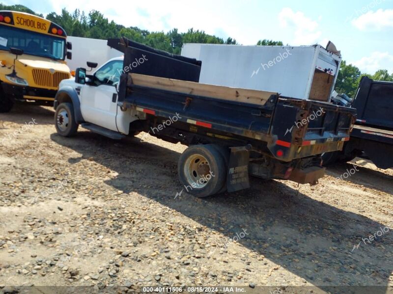 2008 FORD F-450 CHASSIS XL/XLT White  Diesel 1FDXF46R18EA56887 photo #4