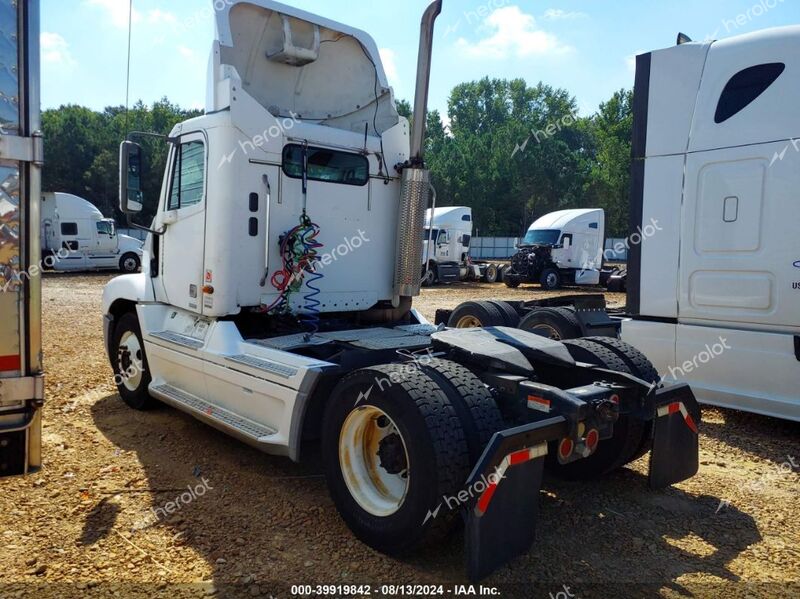 2002 FREIGHTLINER CONVENTIONAL ST112   Diesel 1FUBA8A812PJ99412 photo #4