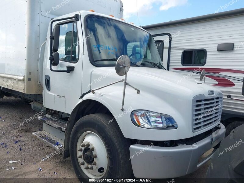 2017 FREIGHTLINER M2 106   Diesel 1FVACWDT6HHJB2155 photo #1