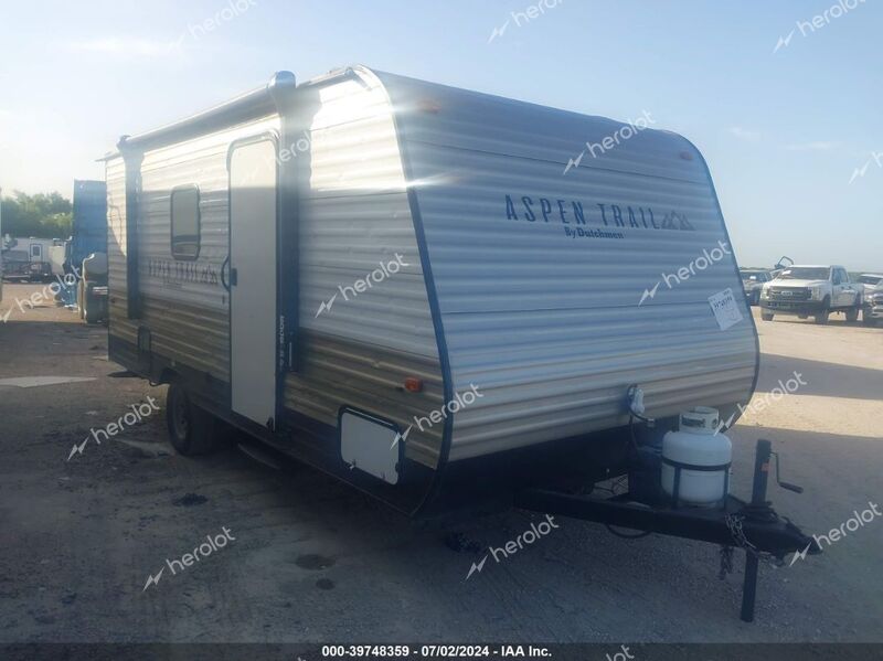 2021 KEYSTONE TRAVEL TRAILER White  Other 4YDT17B12M8921388 photo #1