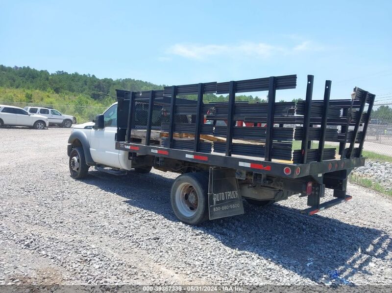 2012 FORD F-450 CHASSIS XL White  Gasoline 1FDUF4GY9CEC55560 photo #4