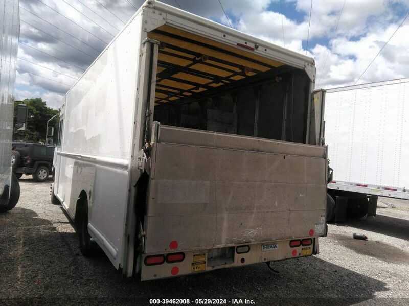 2012 WORKHORSE CUSTOM CHASSIS COMMERCIAL CHASSIS W62 5B4MFG2EXC3448773 photo #4
