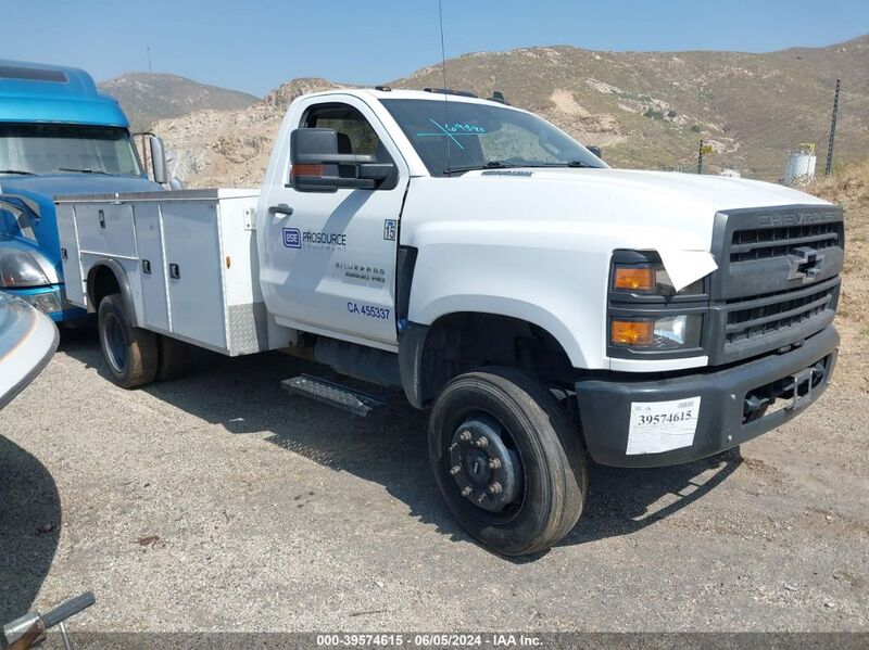 2019 CHEVROLET SILVERADO 4500HD 1WT White  Diesel 1HTKJPVK8KH827485 photo #1