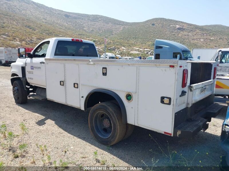 2019 CHEVROLET SILVERADO 4500HD 1WT White  Diesel 1HTKJPVK8KH827485 photo #4