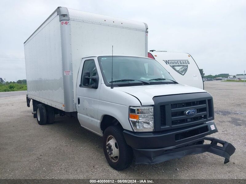 2024 FORD E-450 CUTAWAY   Gasoline 1FDXE4FN1RDD27213 photo #1