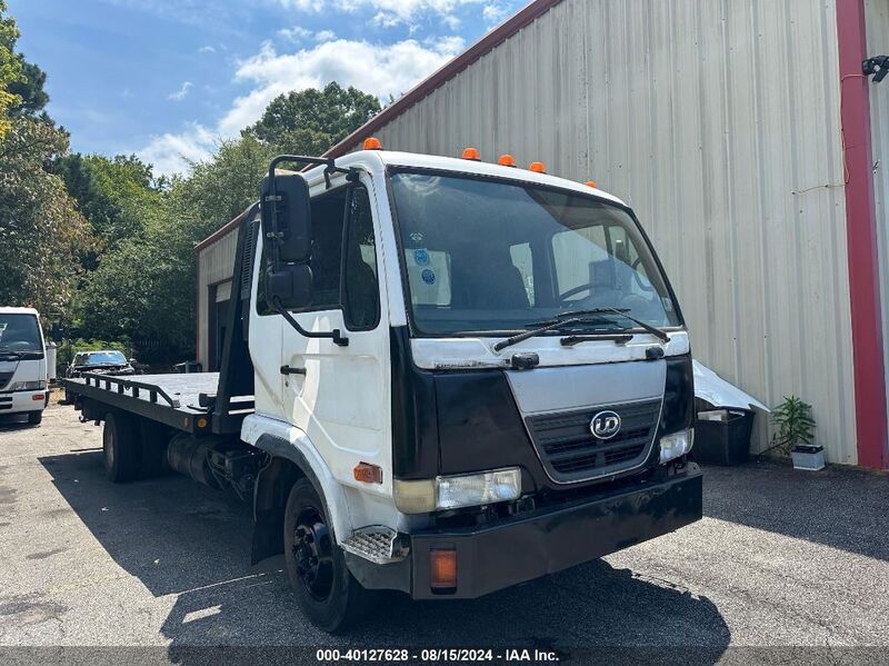 2007 NISSAN DIESEL UD2000   Diesel JNAMB80H17AK60155 photo #1