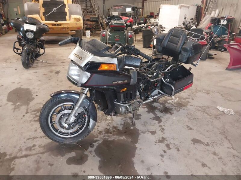 1984 HONDA GL1200 A Black  Other 1HFSC1429EA020773 photo #1