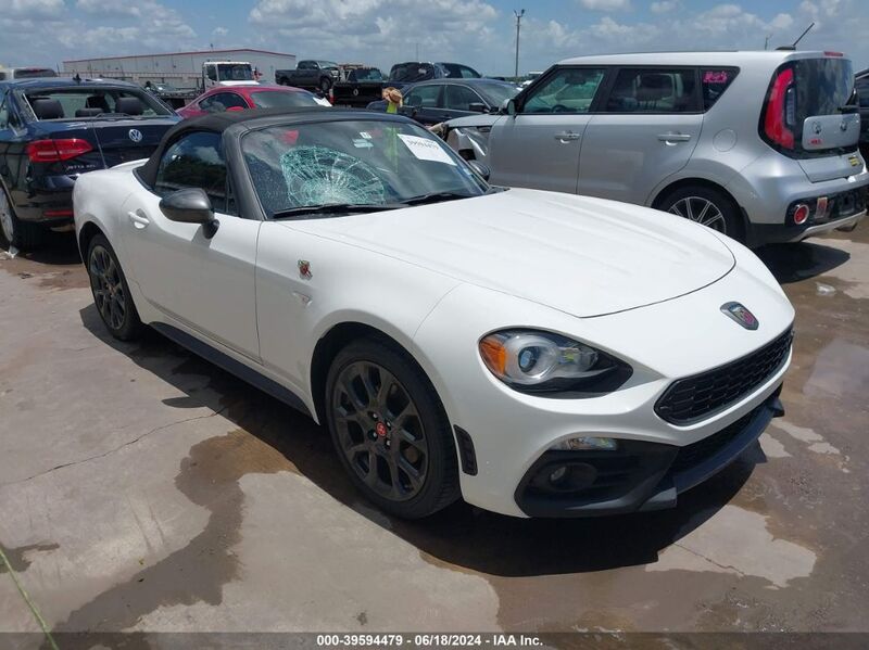 2019 FIAT 124 SPIDER ABARTH White  Gasoline JC1NFAEK7K0143239 photo #1