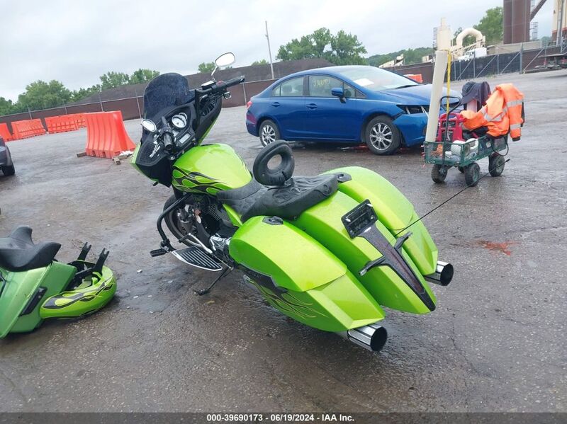 2013 VICTORY MOTORCYCLES CROSS COUNTRY Green  Other 5VPDW36N1D3019604 photo #4