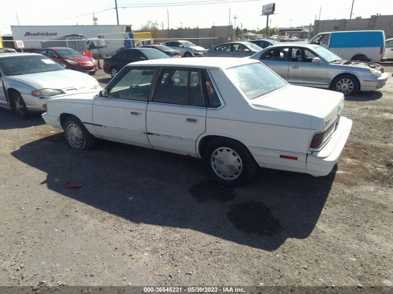 1988 DODGE 600 White  Gasoline 1B3BE36K4JC211224 photo #4