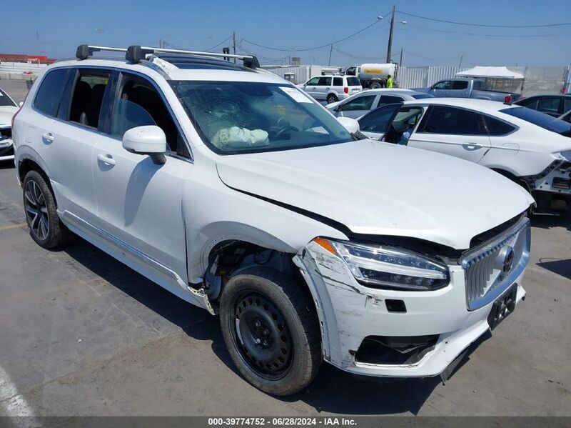 2022 VOLVO XC90 T8 RECHARGE MOMENTUM White  hybrid engine YV4BR00K2N1783143 photo #1