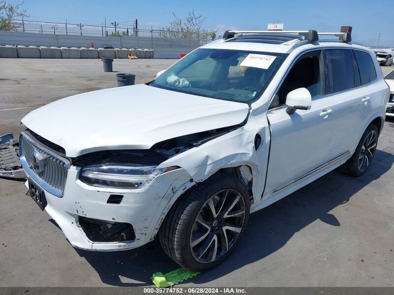 2022 VOLVO XC90 T8 RECHARGE MOMENTUM White  hybrid engine YV4BR00K2N1783143 photo #3