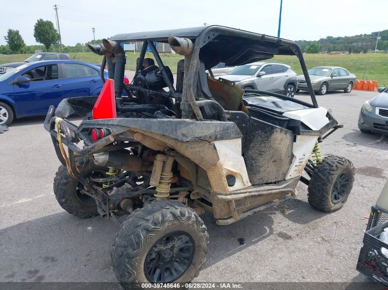 2016 CAN-AM MAVERICK 1000R X DS White  Gasoline 3JBPDAP27GJ000170 photo #4