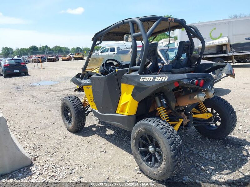 2013 CAN-AM MAVERICK 1000R X RS Yellow  Other 3JBPXLP19DJ003416 photo #4