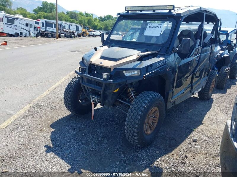 2019 POLARIS GENERAL 4 1000 EPS RIDE COMMAND EDITION Black  Gasoline 3NSRHK999KH834028 photo #3