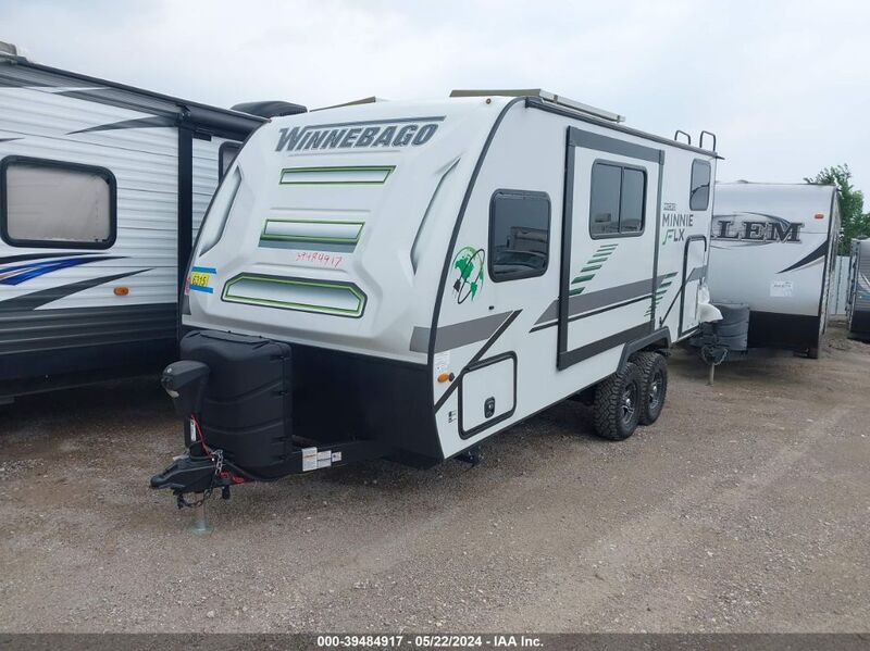 2022 WINNEBAGO OTHER White  Other 54CTM7J21N3072597 photo #3