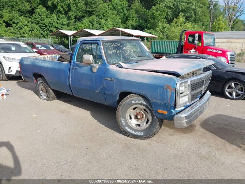 1992 DODGE D-SERIES D200/D250 Blue  Gasoline 1B6KE2656NS593436 photo #1