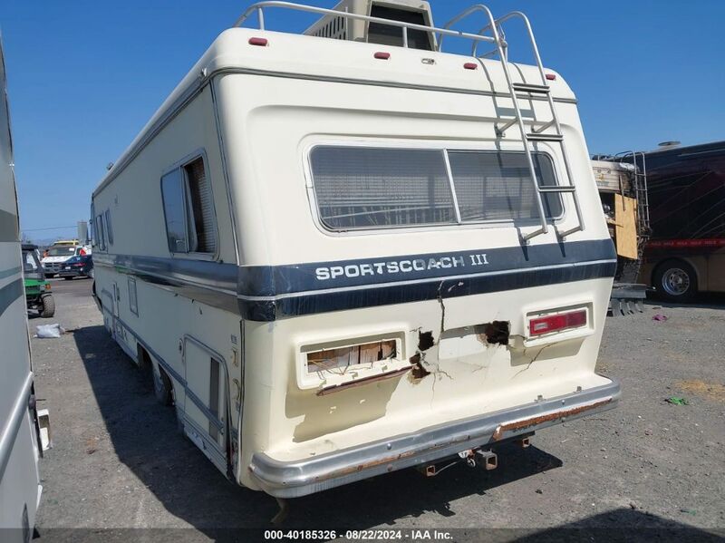 1983 CHEVROLET P30 Beige  Gasoline 1GBKP37W8D3323513 photo #4