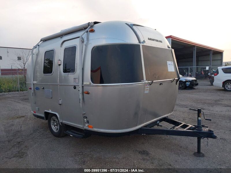 2019 AIRSTREAMS TRAILER Silver  Other 1STHRAC17KJ545811 photo #1