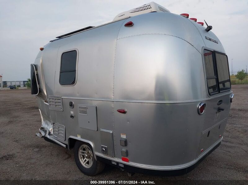 2019 AIRSTREAMS TRAILER Silver  Other 1STHRAC17KJ545811 photo #4