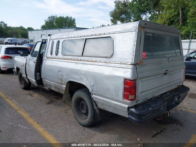 1983 DODGE D-SERIES D150 Silver  Gasoline 1B7FD14H1DS414970 photo #4