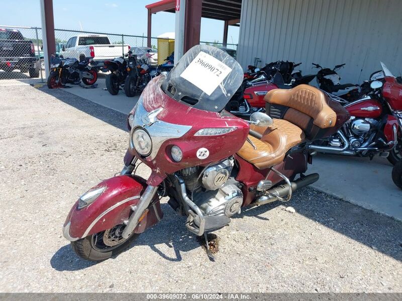 2018 INDIAN MOTORCYCLE CO. ROADMASTER Maroon  Gasoline 56KTRAAA1J3367130 photo #3