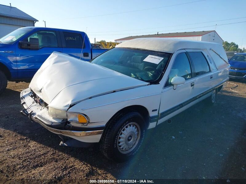 1992 BUICK ROADMASTER White  Gasoline 4GLDB9075NW410020 photo #3