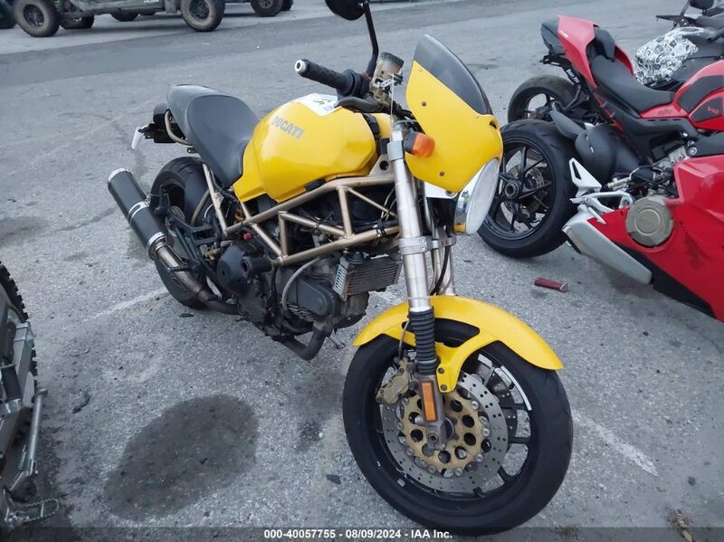 1999 DUCATI M900 Yellow  Other ZDM1RC4N7XB018743 photo #1