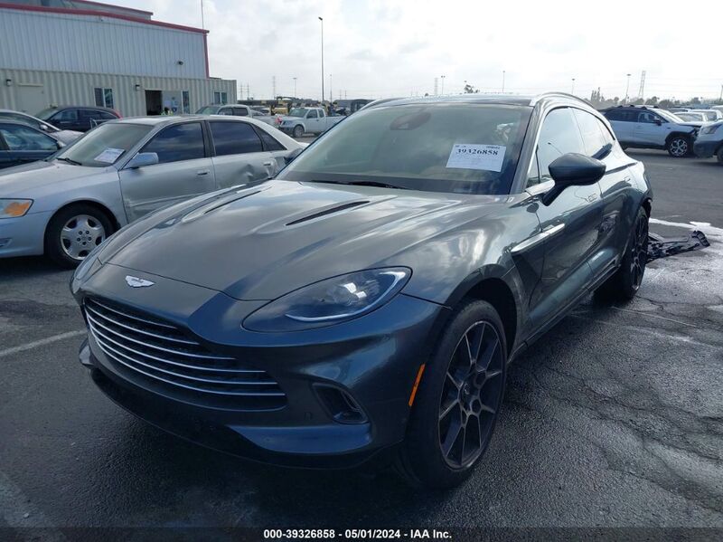 2021 ASTON MARTIN DBX Gray  Gasoline SCFVUJAW0MTV01530 photo #3