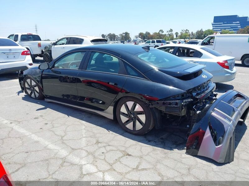 2024 HYUNDAI IONIQ 6 SE Black  Electric KMHM24AA7RA071094 photo #4