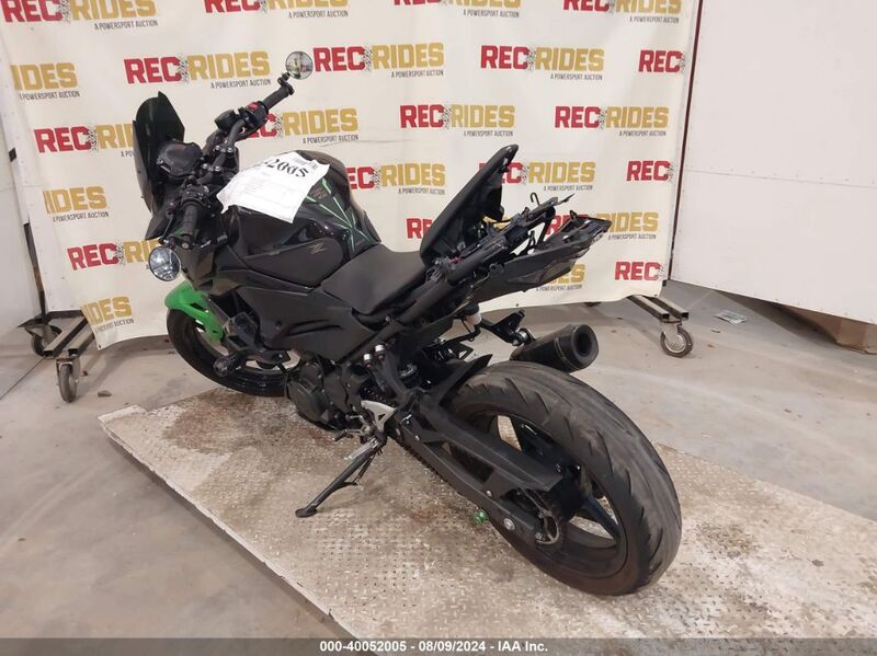 2019 KAWASAKI ER400 D Green  Gasoline JKAERKD14KDA46031 photo #4