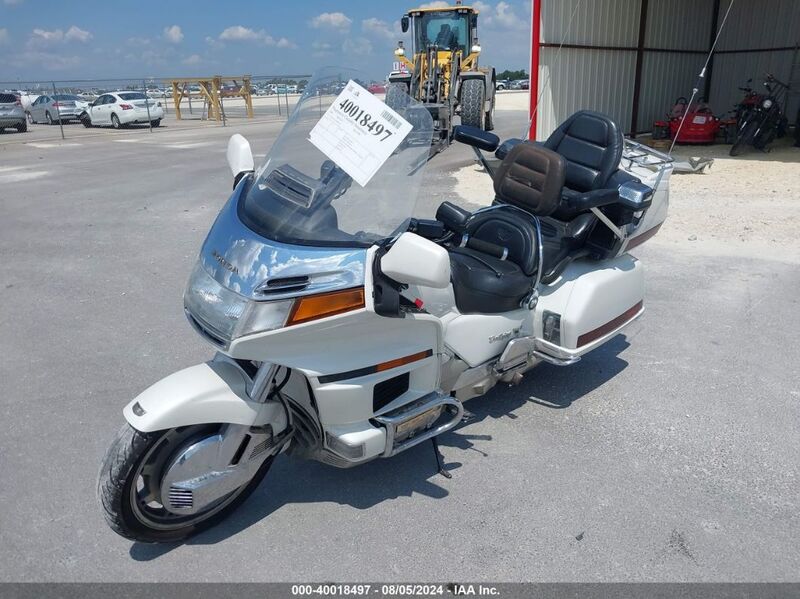 1996 HONDA GL1500 SE12 White  Other 1HFSC2232TA804758 photo #3