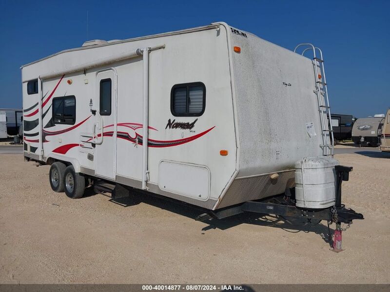 2011 NOMAD 240 White  Other 1SE200L2XBC000393 photo #1