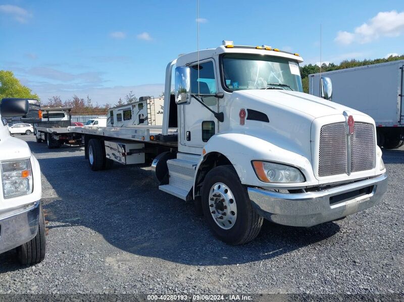 2017 KENWORTH T3 SERIES   Diesel 2NKHHJ7XXHM141305 photo #1