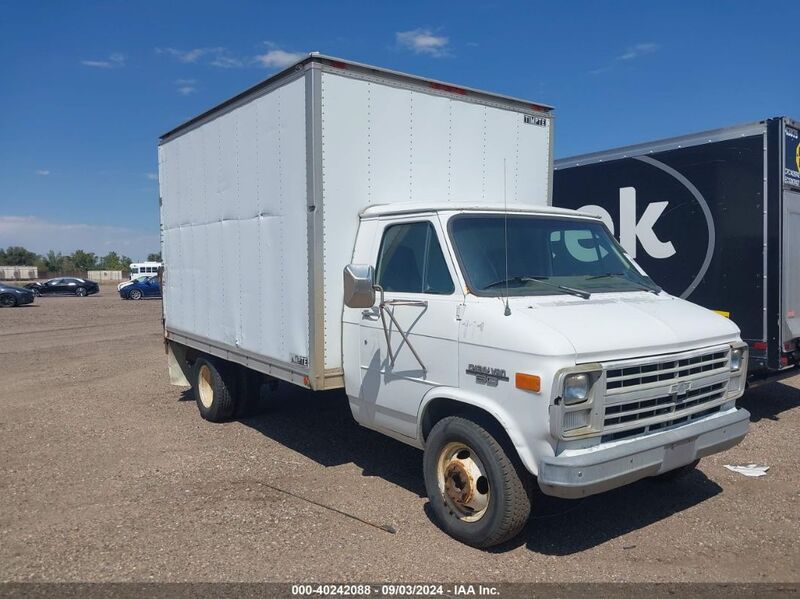 1990 CHEVROLET G30 White  Gasoline 2GBHG31K6L4136726 photo #1